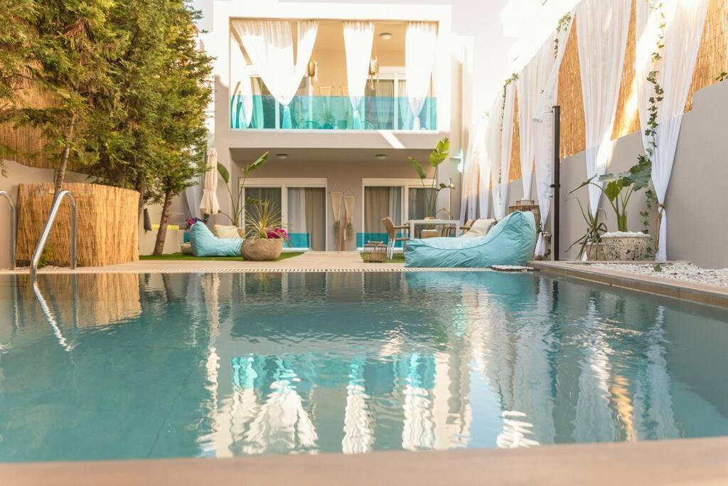 G&M Luxury Residence With Pool 干尼亞 外观 照片