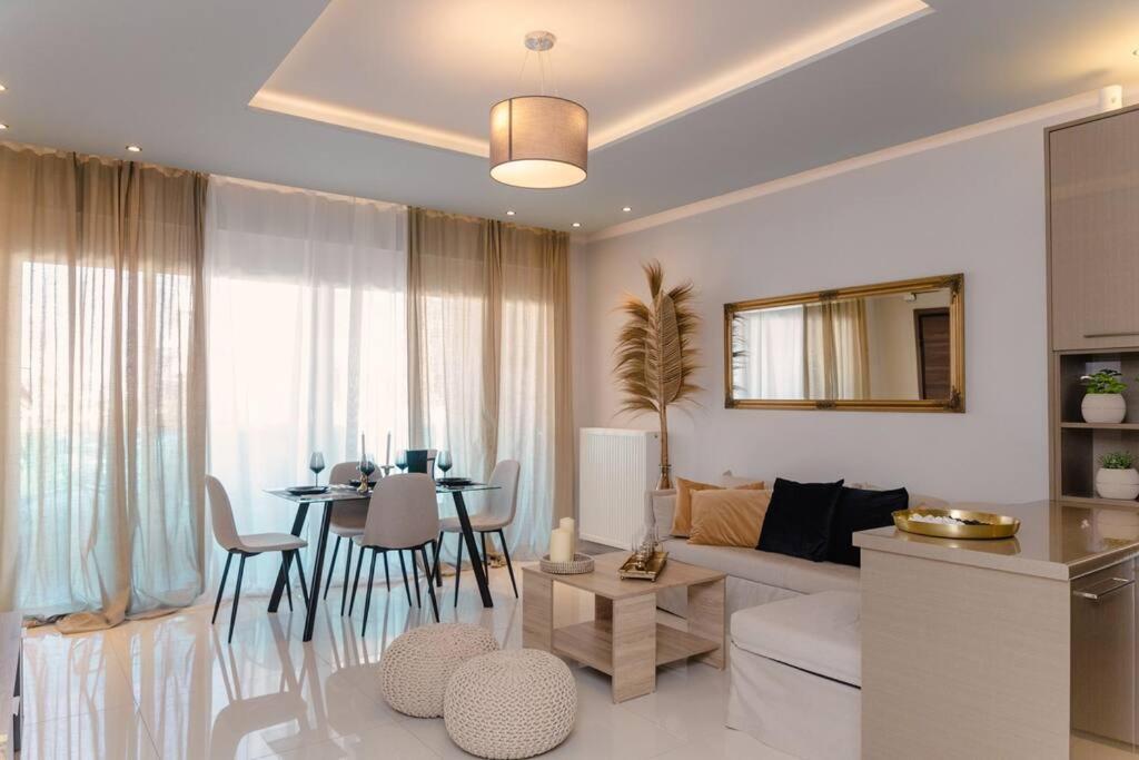 G&M Luxury Residence With Pool 干尼亞 外观 照片